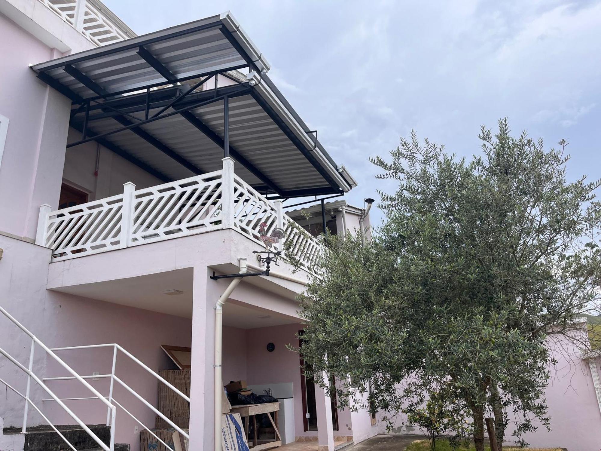 Casa Raio De Sol Em กงแซร์วาตอเรีย ภายนอก รูปภาพ